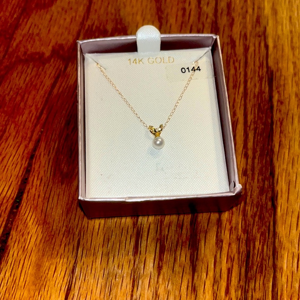 14k gold baby pearl necklace